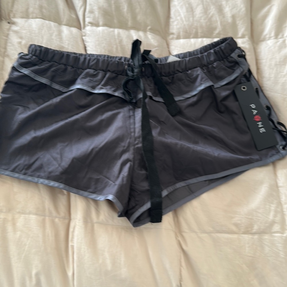 Black size XS polyester shorts
